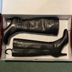 Bandolino Black Leather Boots with Heels 6.5
